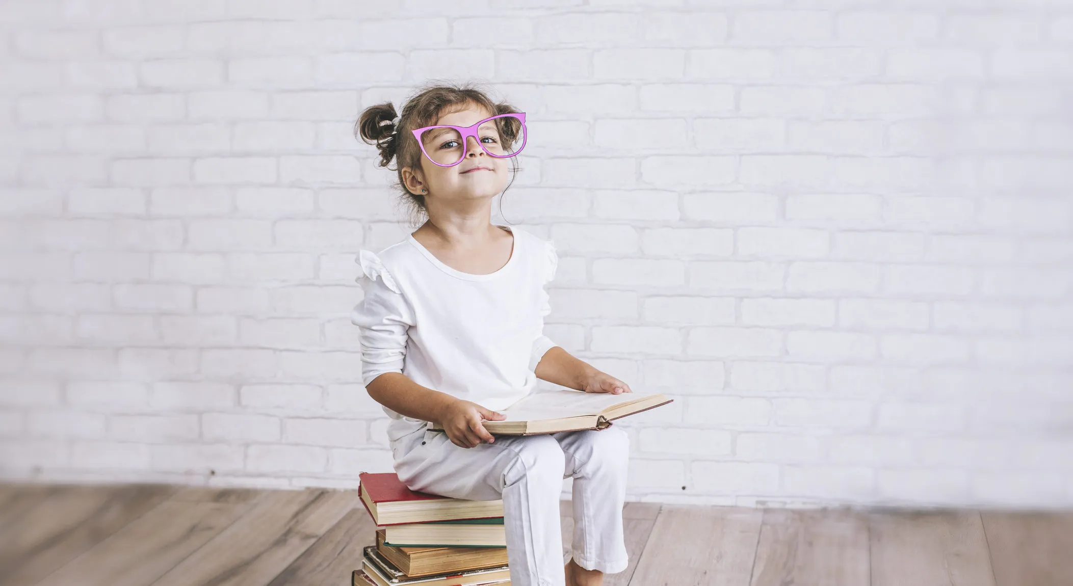 Back to school dental health can be overlooked but it is crucially important. Make sure your child’s teeth are kept strong by following these tips!