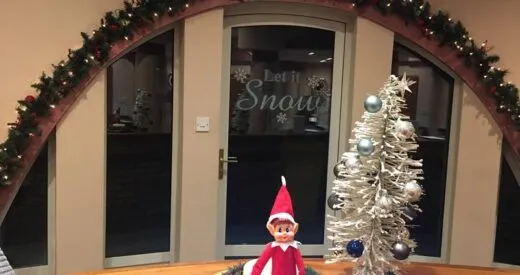 It's possible to enjoy the festivities without losing your Christmas smile! Check out these handy tips from Dr Paul O'Dwyer here.