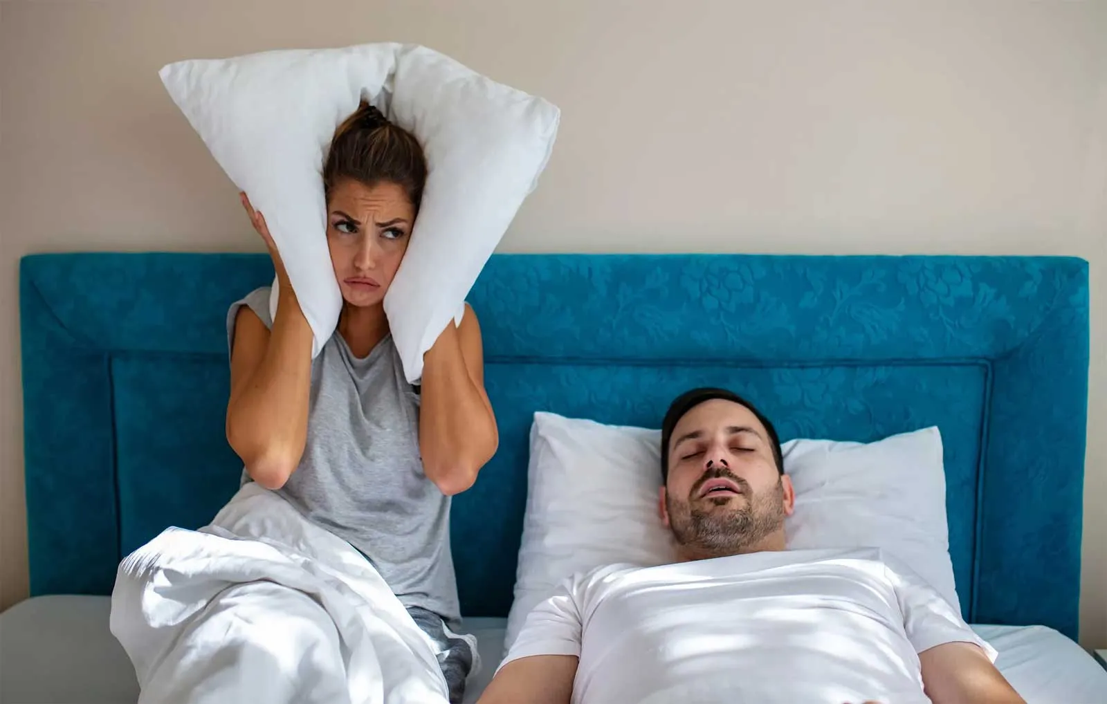 Dr Michael Crowe from Dental Care Ireland Kimmage provides oral sleep apnoea appliances to patients who snore or have mild to moderate sleep apnoea. Below, he has answered some commonly asked sleep apnoea questions.